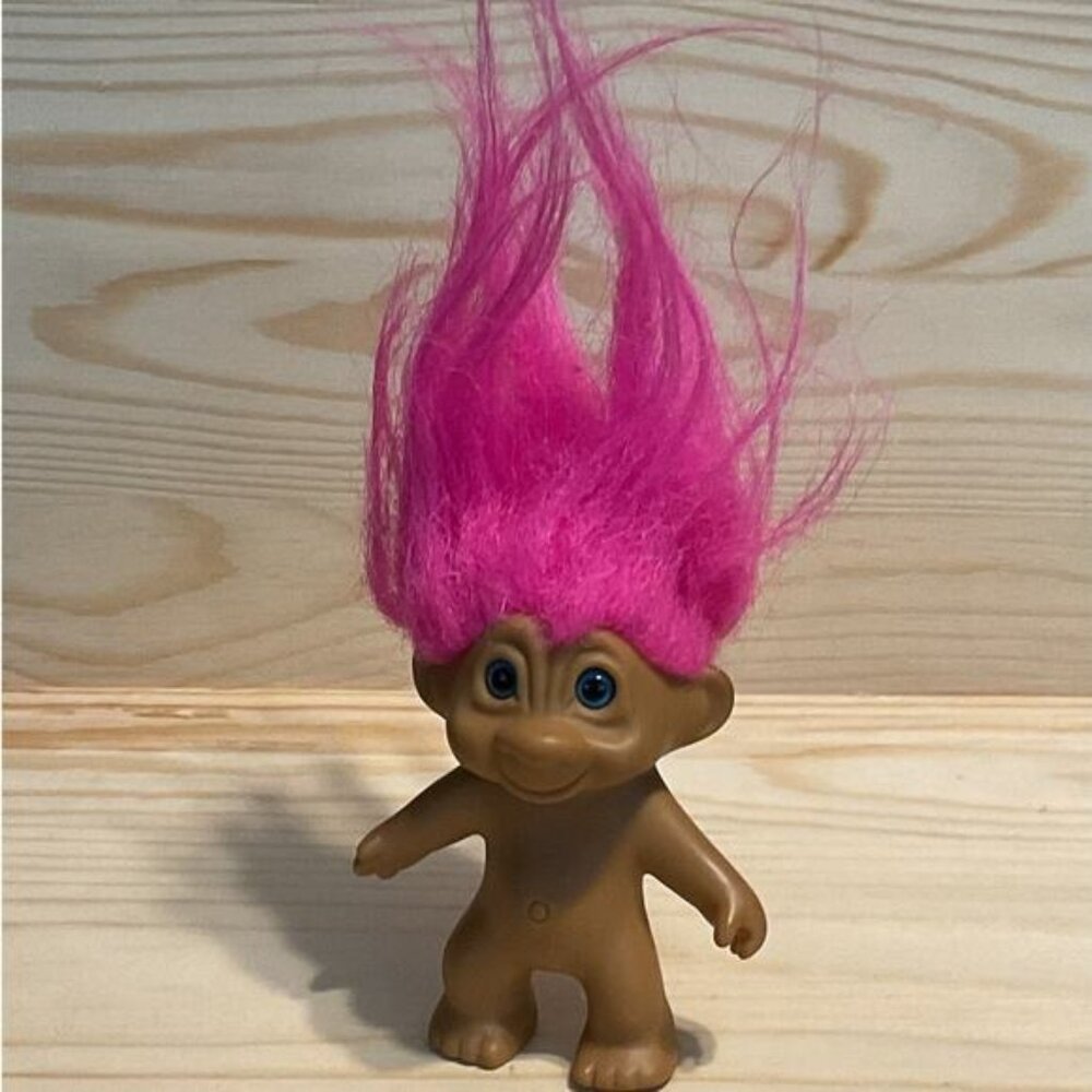 Vintage Troll Doll With Pink Hair 3" Tall Made In China Brown Body